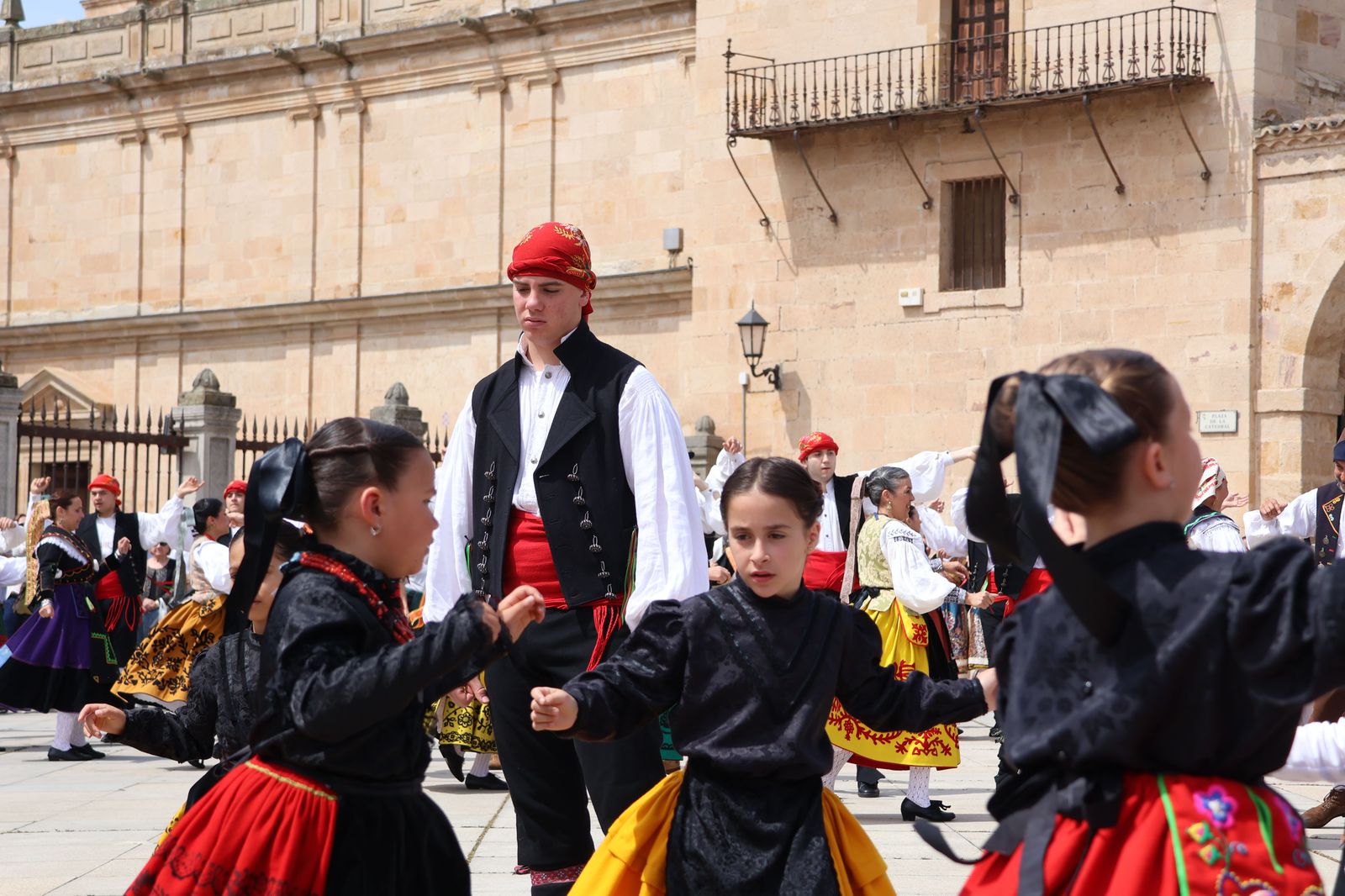 el-bolero-de-algodre-en-la-plaza-de-la-catedral-16