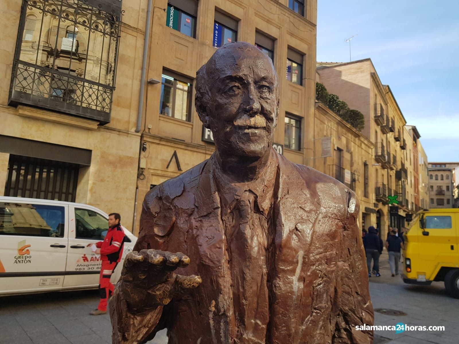 Vicente del Bosque pintado