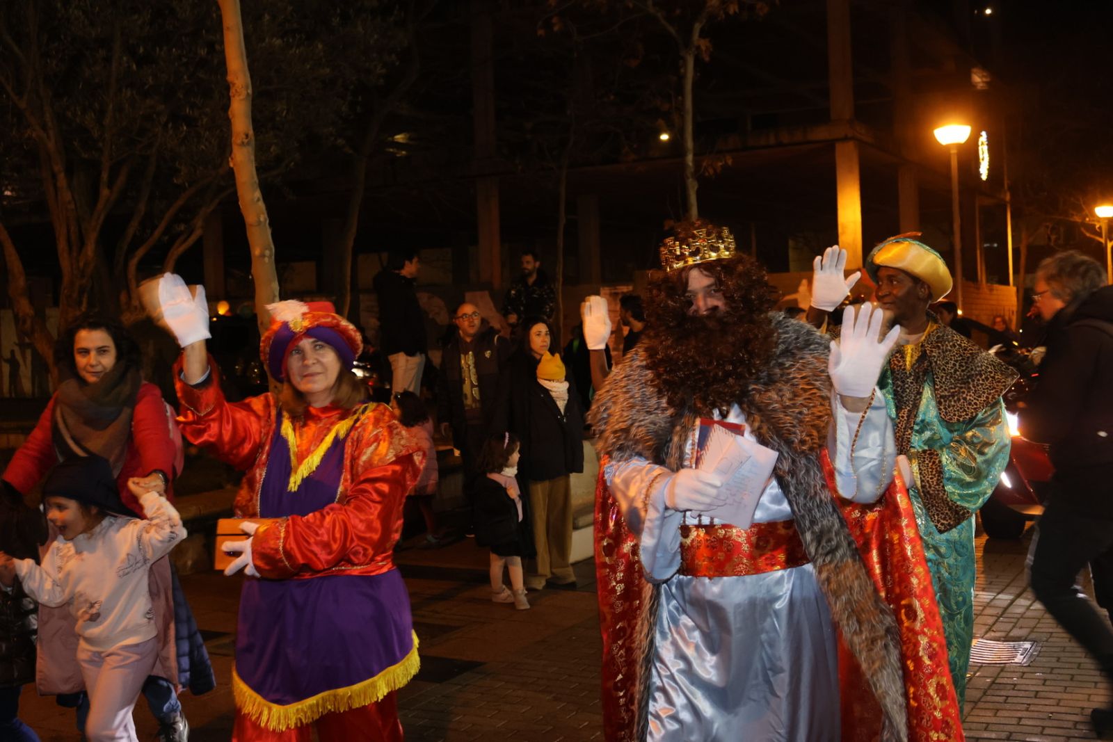 Pasacalles navideño en el barrio de El Zurguén