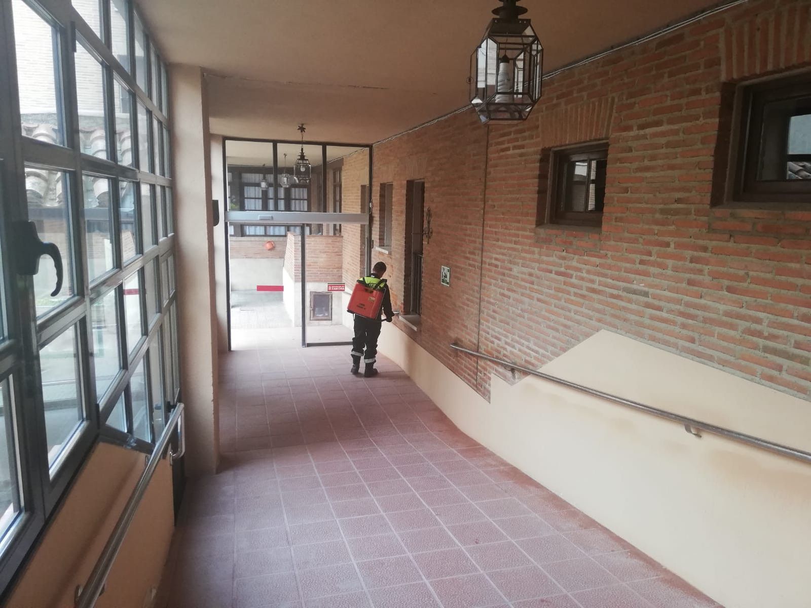 Residencia trabajo desinfeccion