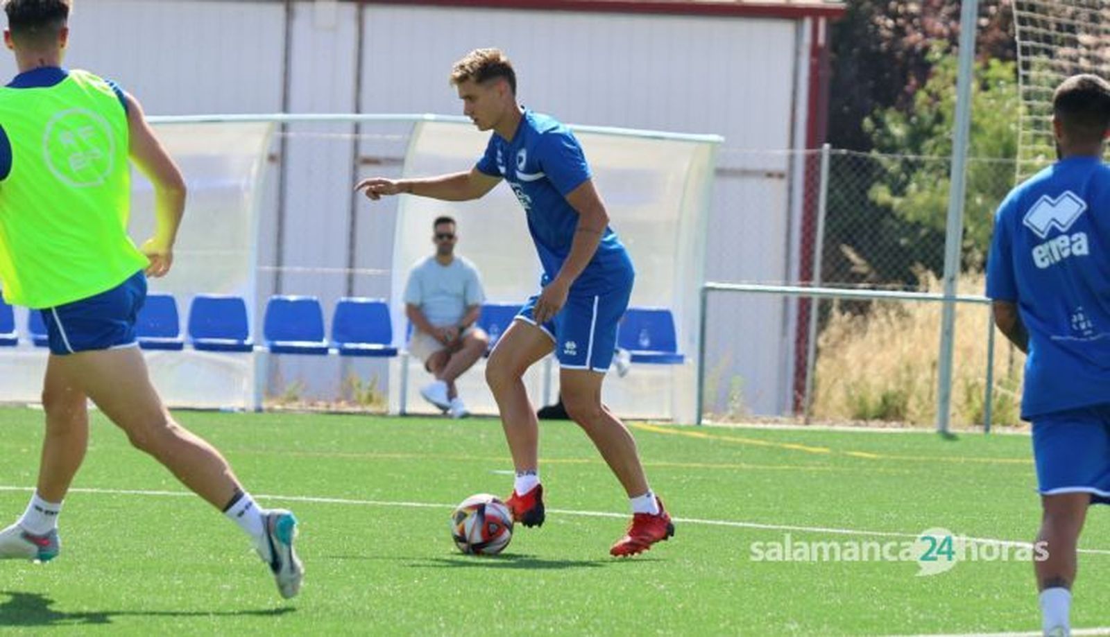 Rabadán, en un entrenamiento con Unionistas | FOTO SALAMANCA24HORAS.COM