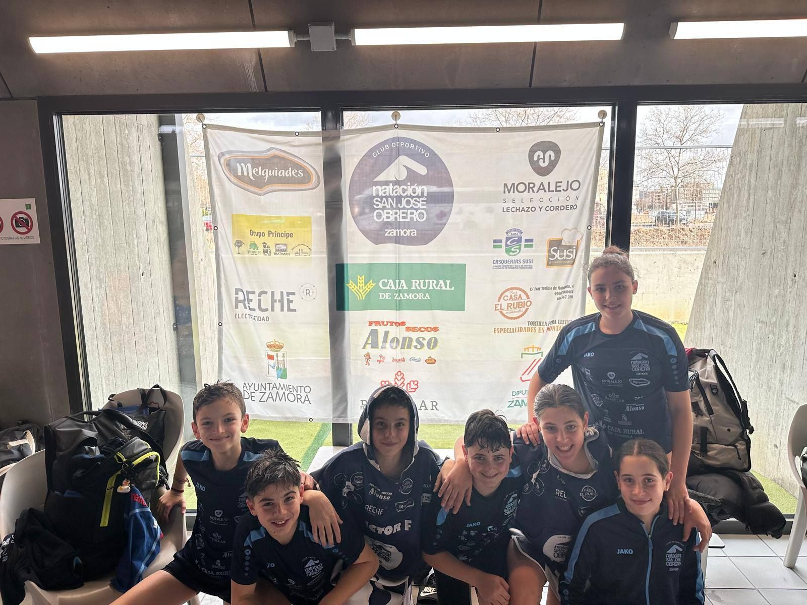Los alevines del CD Natación San José Obrero que participaron en el campeonato en Ávila