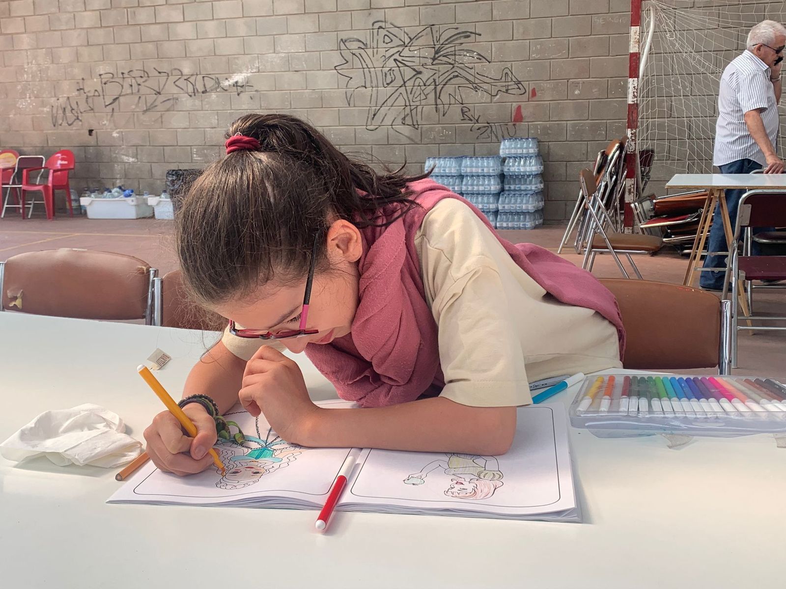 Imagen de los desalojados en Carbajales de Alba Foto Rafael Lorenzo (1)