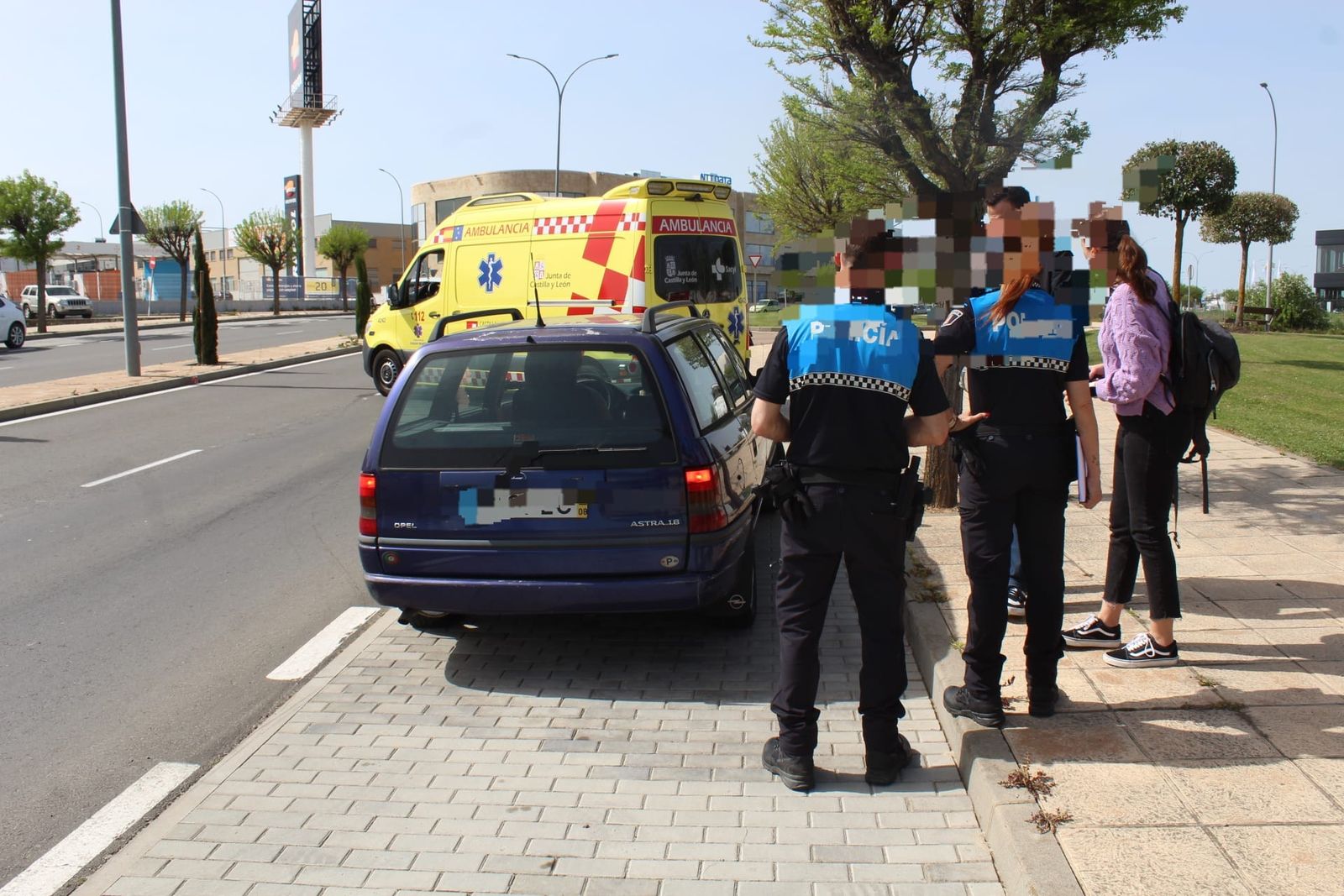 whatsapp-image-2024-04-15-at-16-45-04