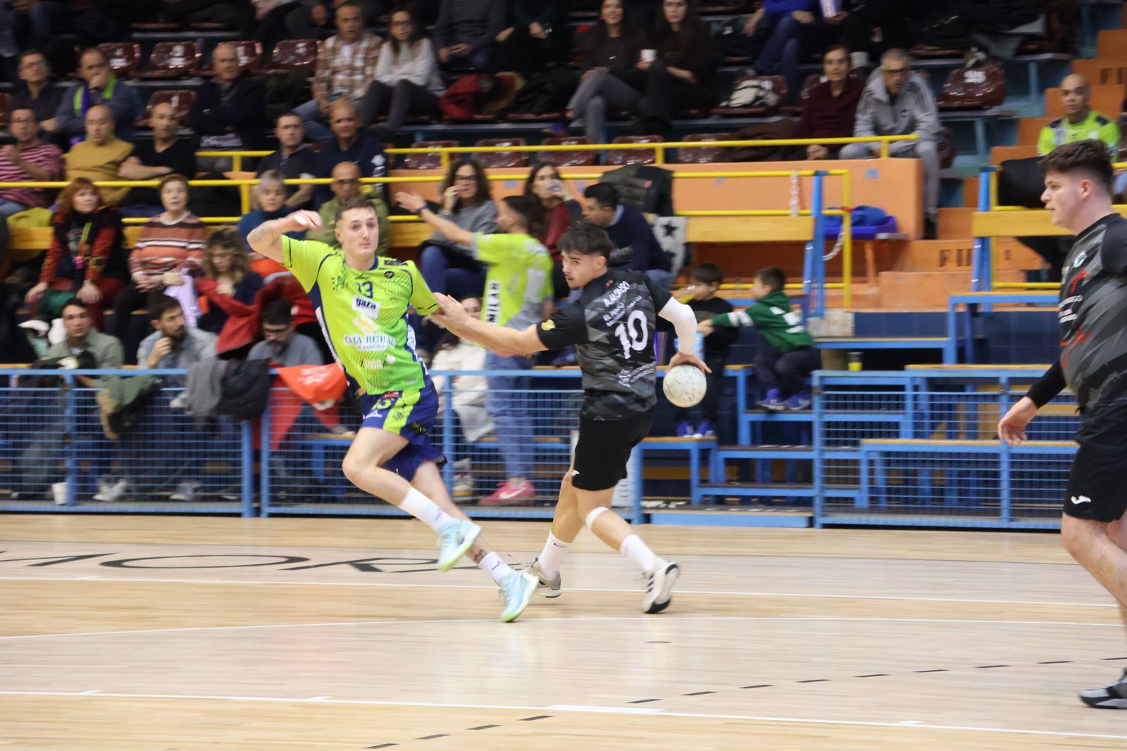 Balonmano Zamora-Balonmano Camargo