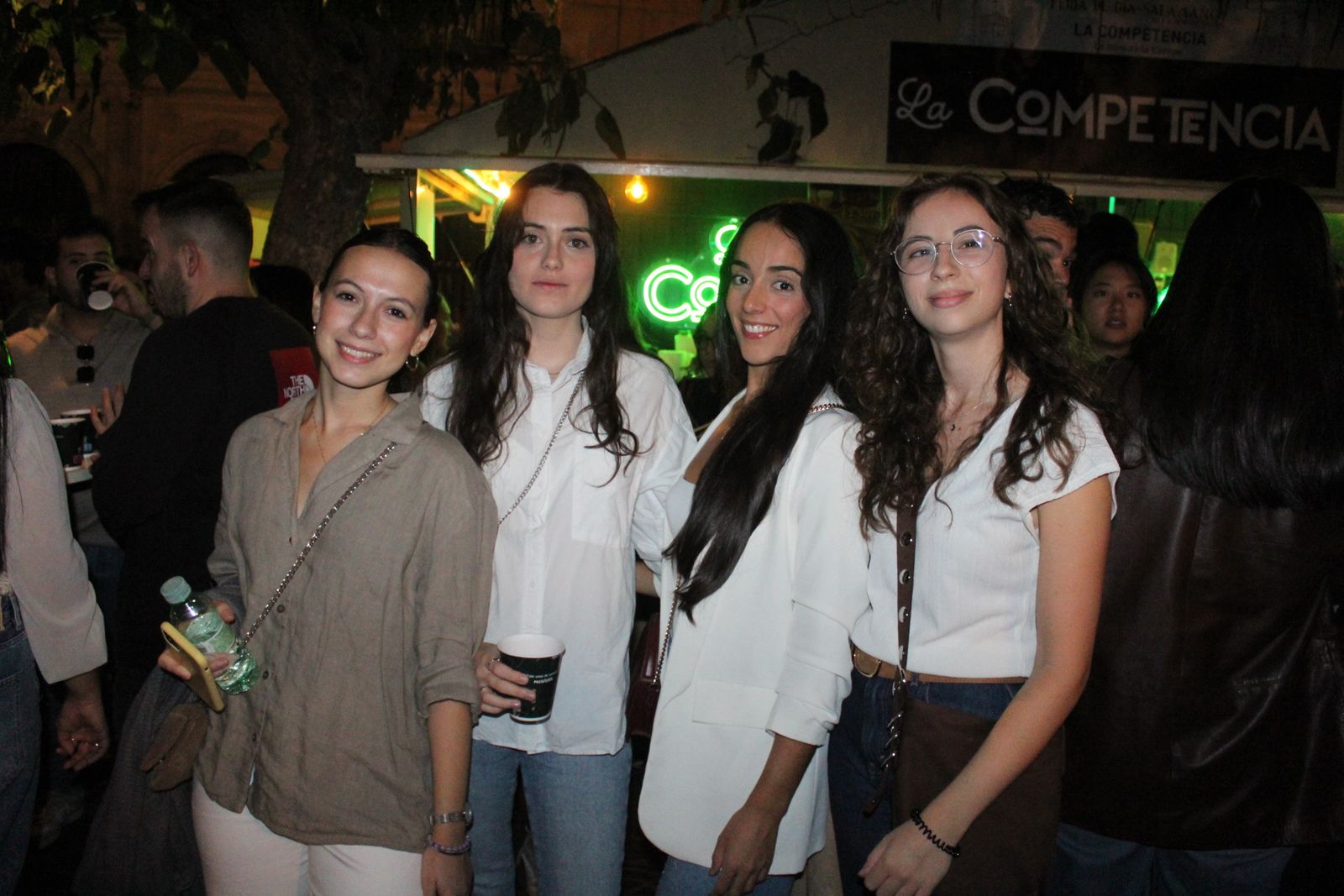 Ambiente en la Feria de Día en la tarde de este jueves