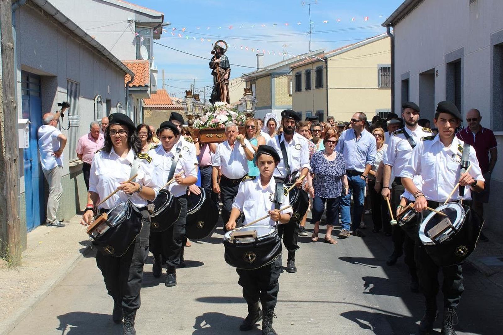 Procesión en honor a San Roque en Valdelosa