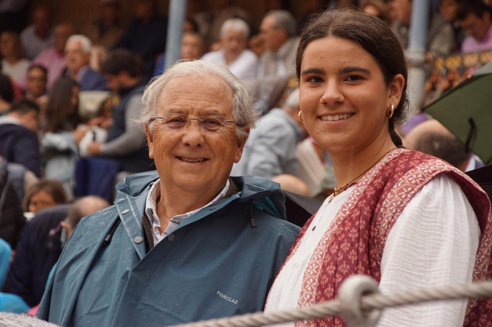 resumen-fotografico-del-ambiente-en-los-tendidos-de-la-glorieta-durante-la-corrida-de-garcigrande-20-de-septiembre-de-2024-foto-juanes-46