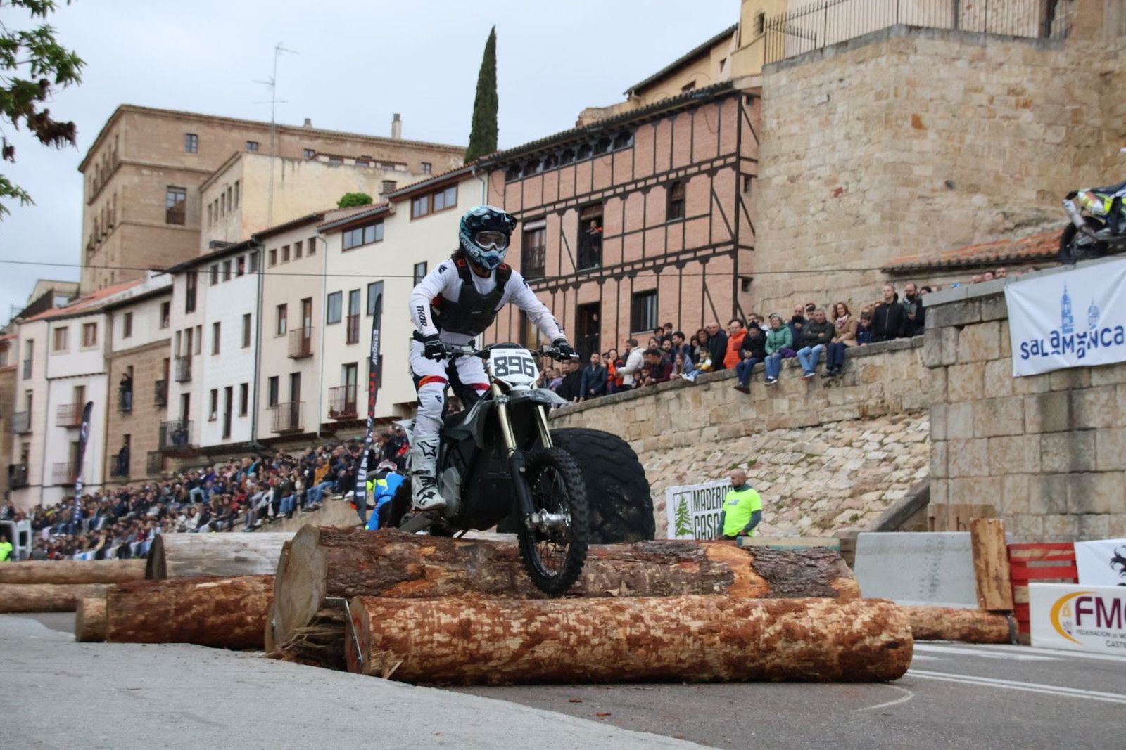 20240503192413-img-3235