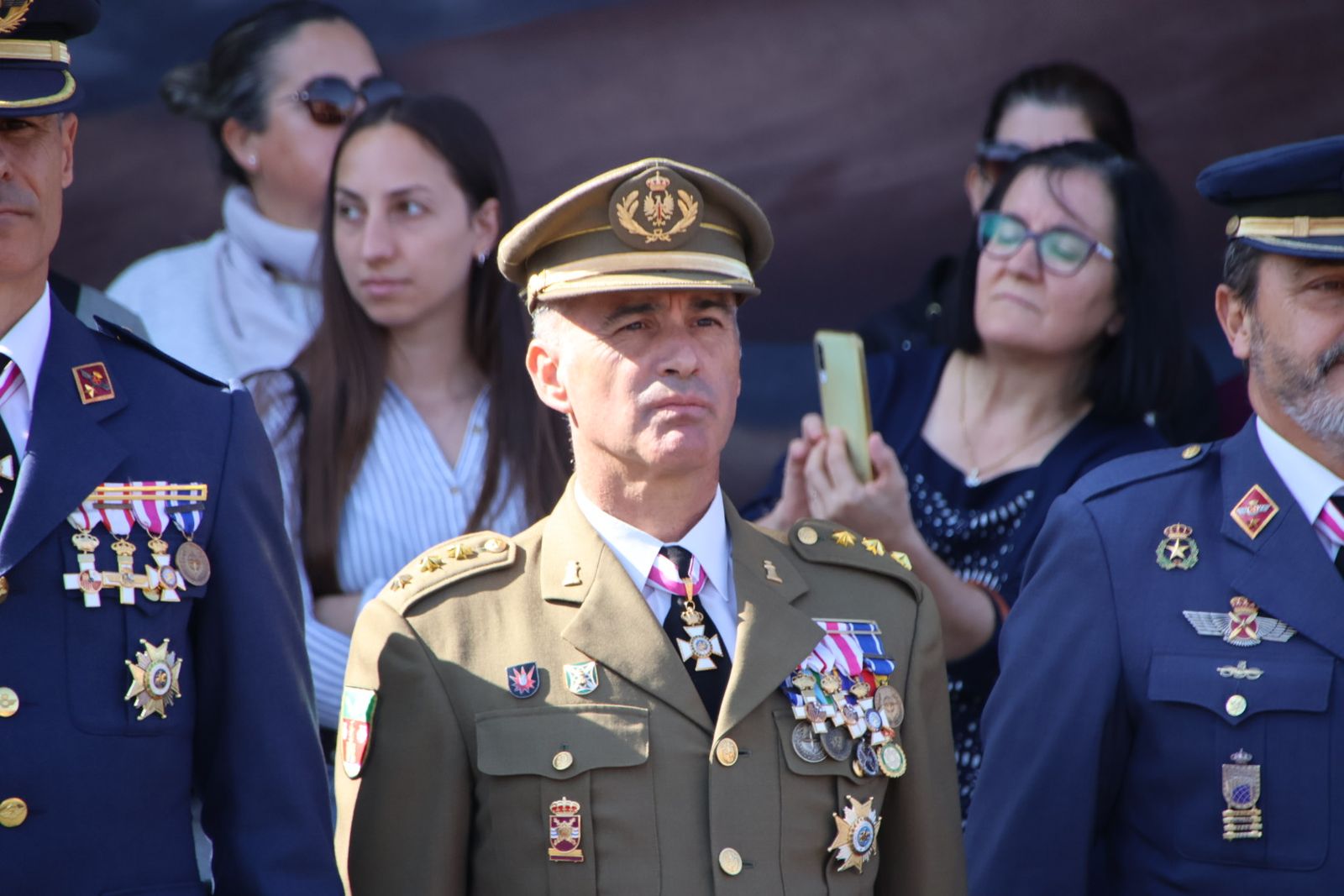 Inauguración glorieta a la Guardia Civil en Villares de la Reina