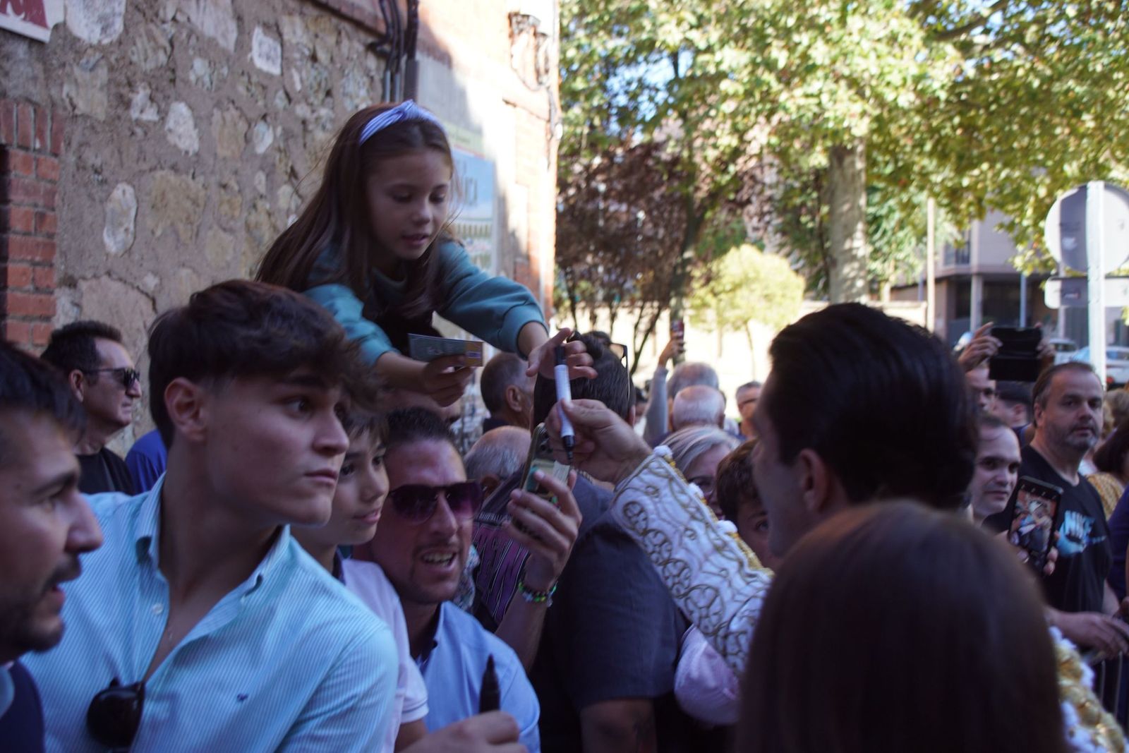 Así ha vivido la afición salmantina el adiós a la feria desde los tendidos: imágenes del ambiente en la corrida concurso