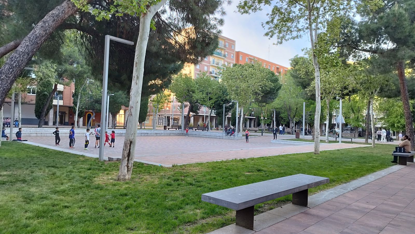 Plaza Barcelona. Fotos S24H