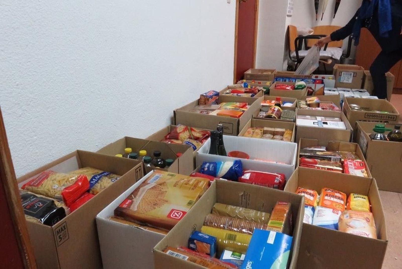Recogida de alimentos en La Golondrina