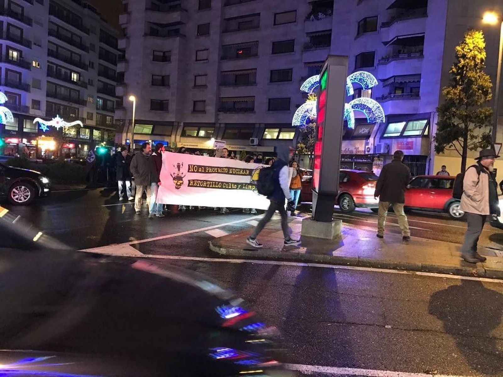 Una protesta contra la mina de Berkeley colapsa el centro de Salamanca