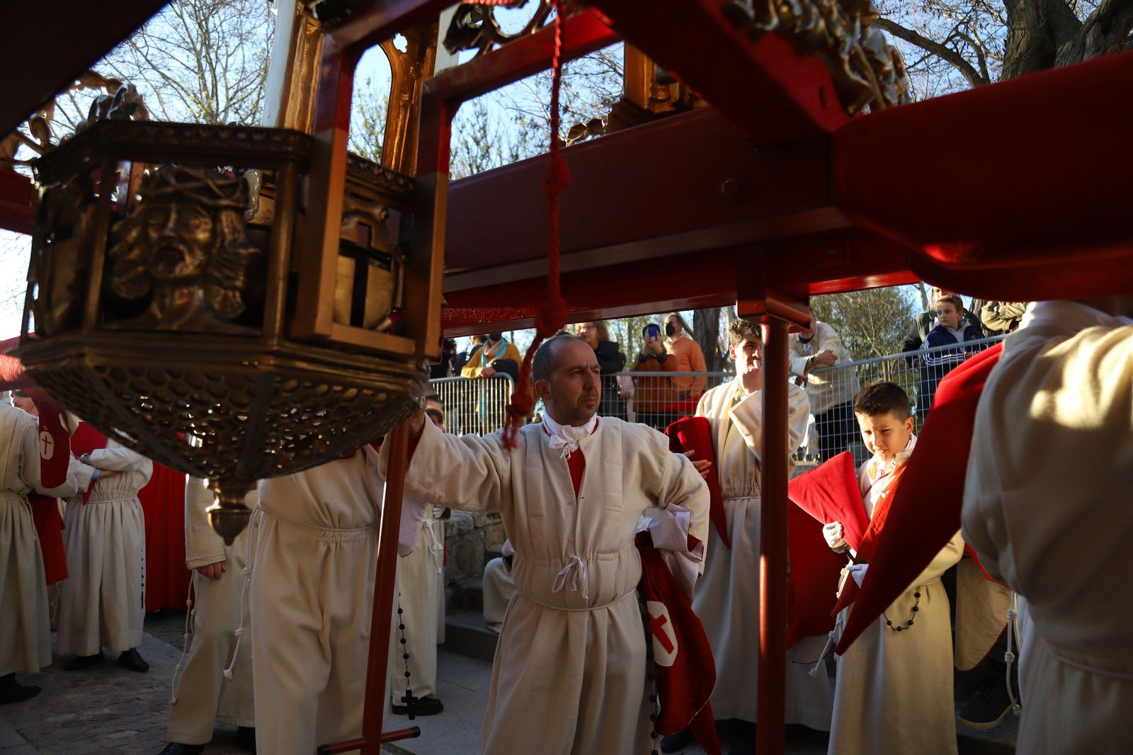 procesion-de-la-cofradia-del-silencio-foto-maria-lorenzo-9