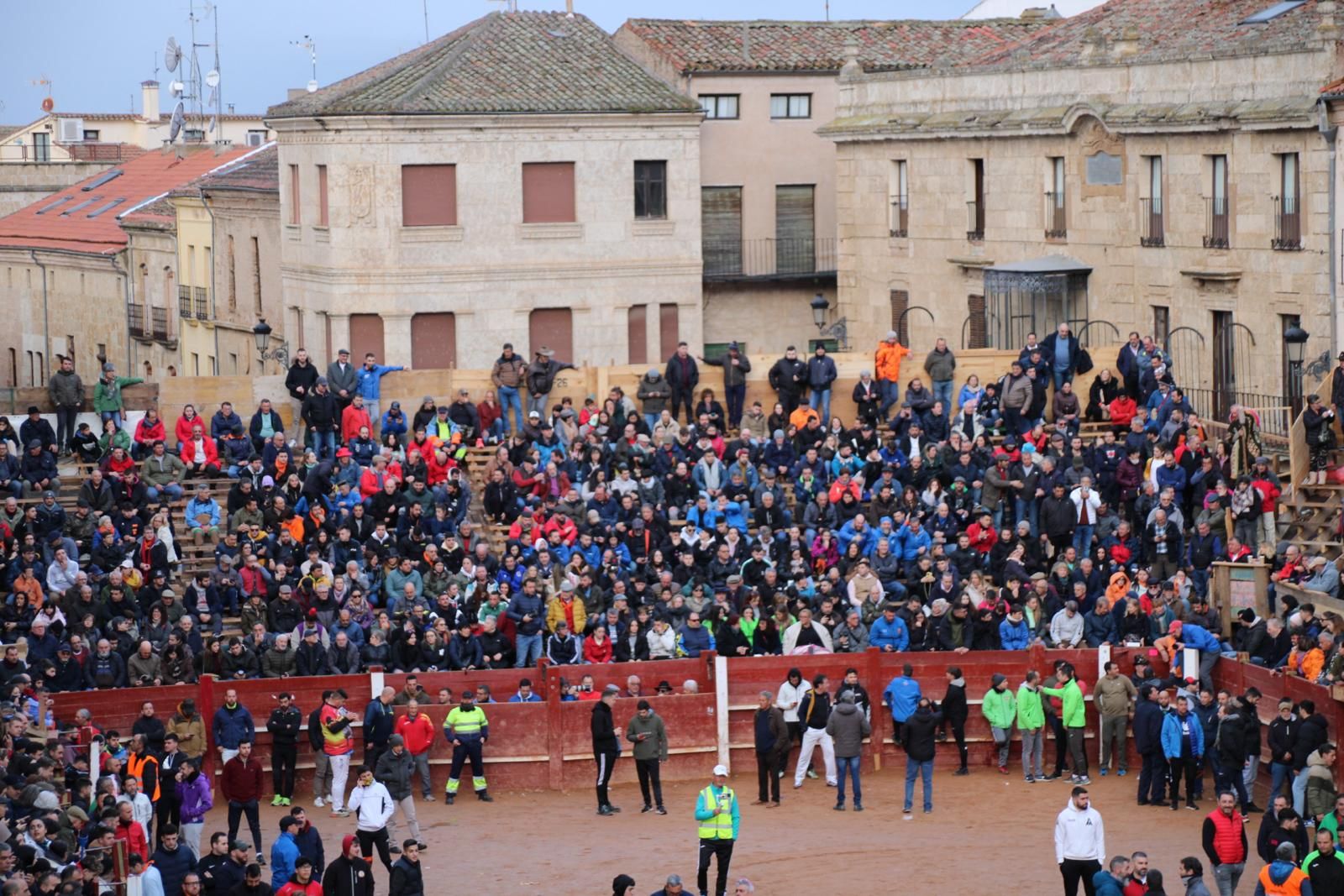 toro-del-aguardiente-en-ciudad-rodrigo-carnaval-24-4