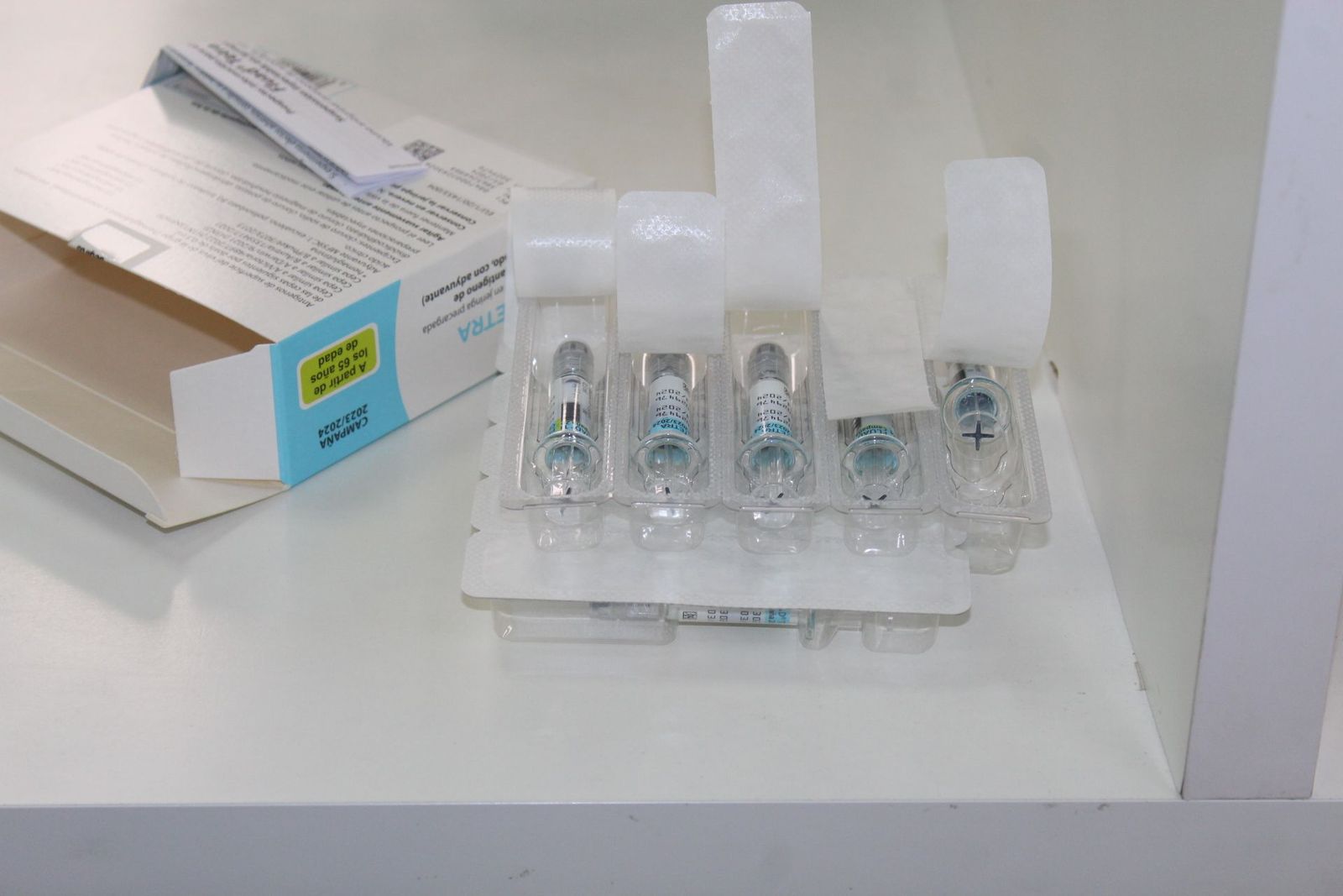 Vacunación de GRIPE en el centro de salud San Juan 