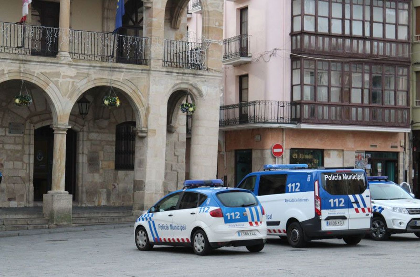 Policia local coches recurso