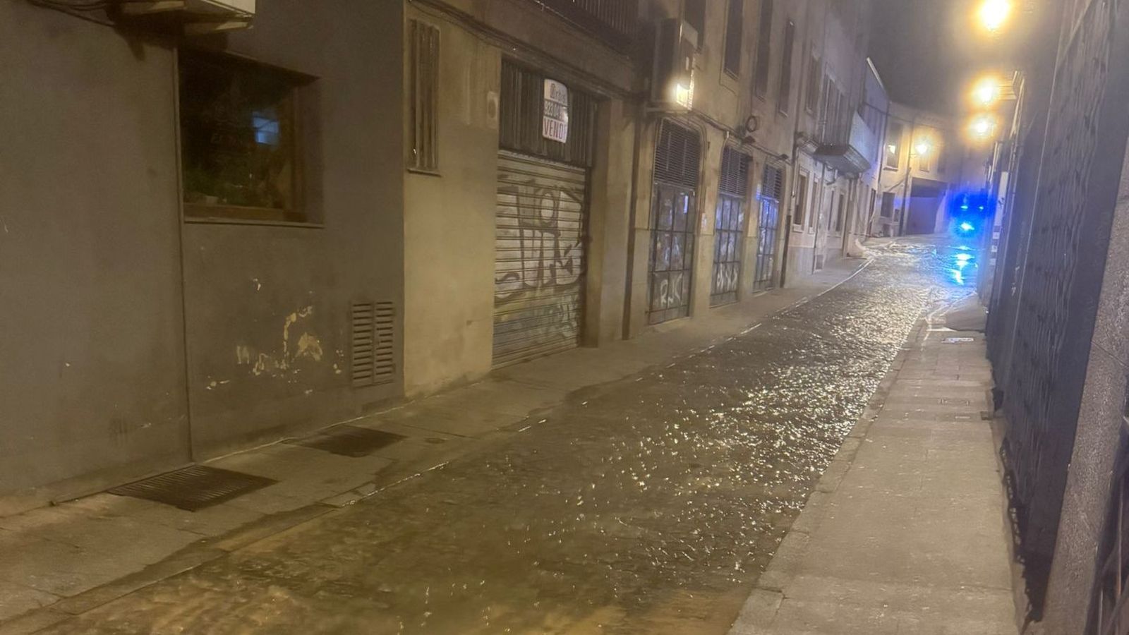 Calle Hovohambre anegada de agua