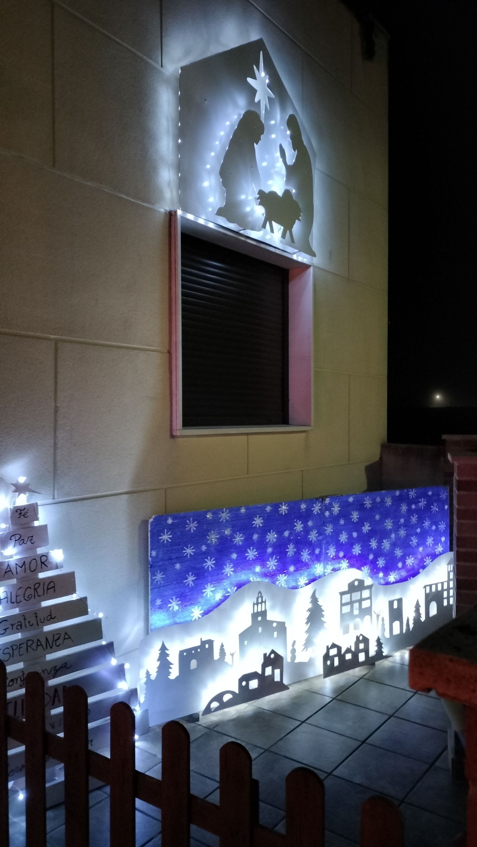 o-m-d-decoracion-navidena-situada-en-una-vivienda-de-cantalapiedra-1