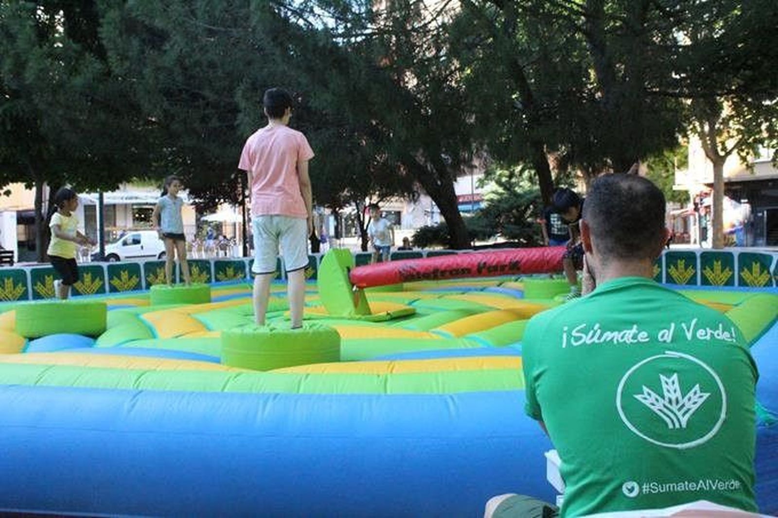 Hinchables y actividades para los más pequeños. Archivo