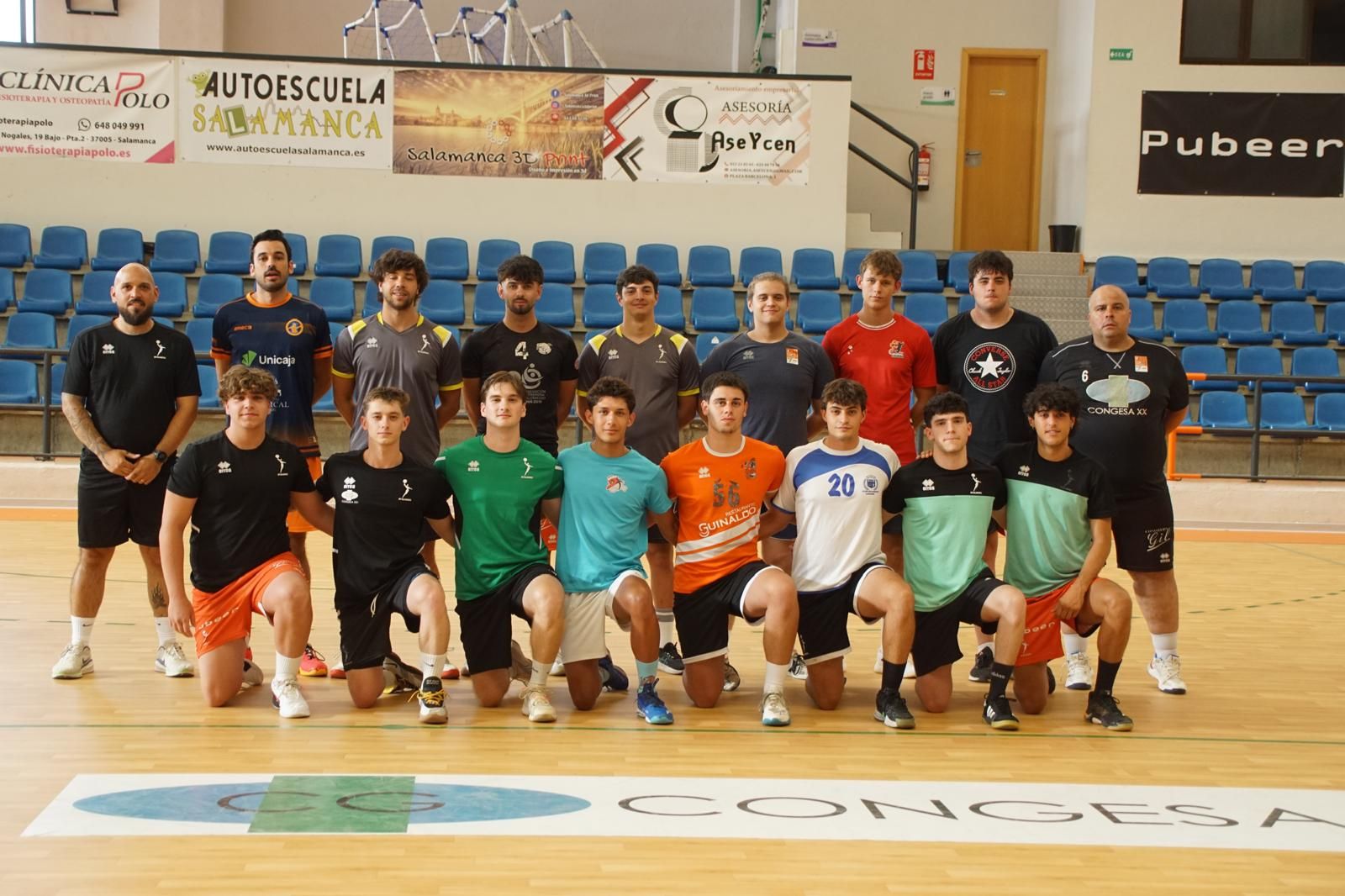 Primer entrenamiento del BM Salamanca en la temporada 2025/26