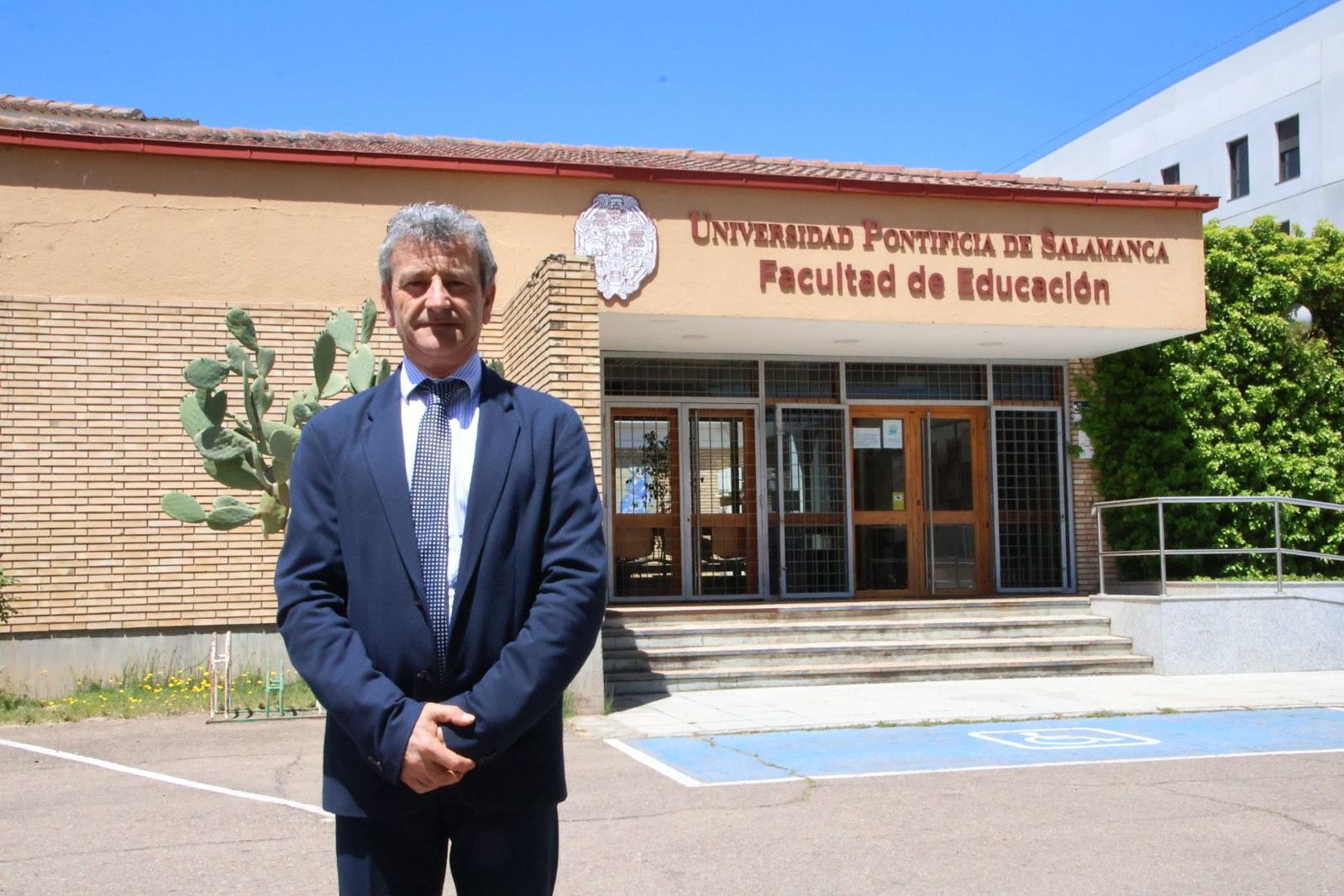 Raimundo Castaño Calle, decano de la Facultad de Educación