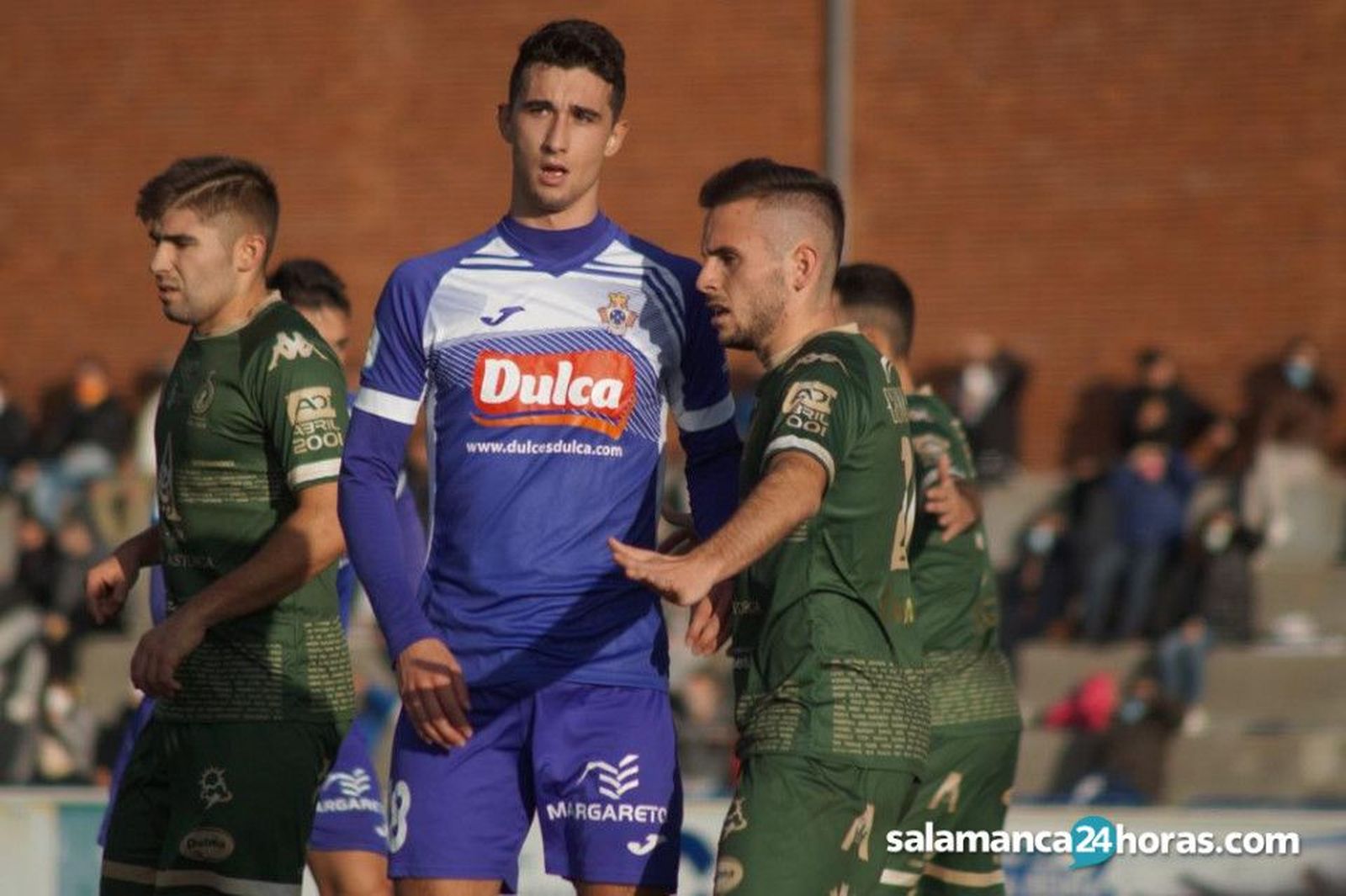 De Frutos en el partido de ida ante el Atlético Astorga.