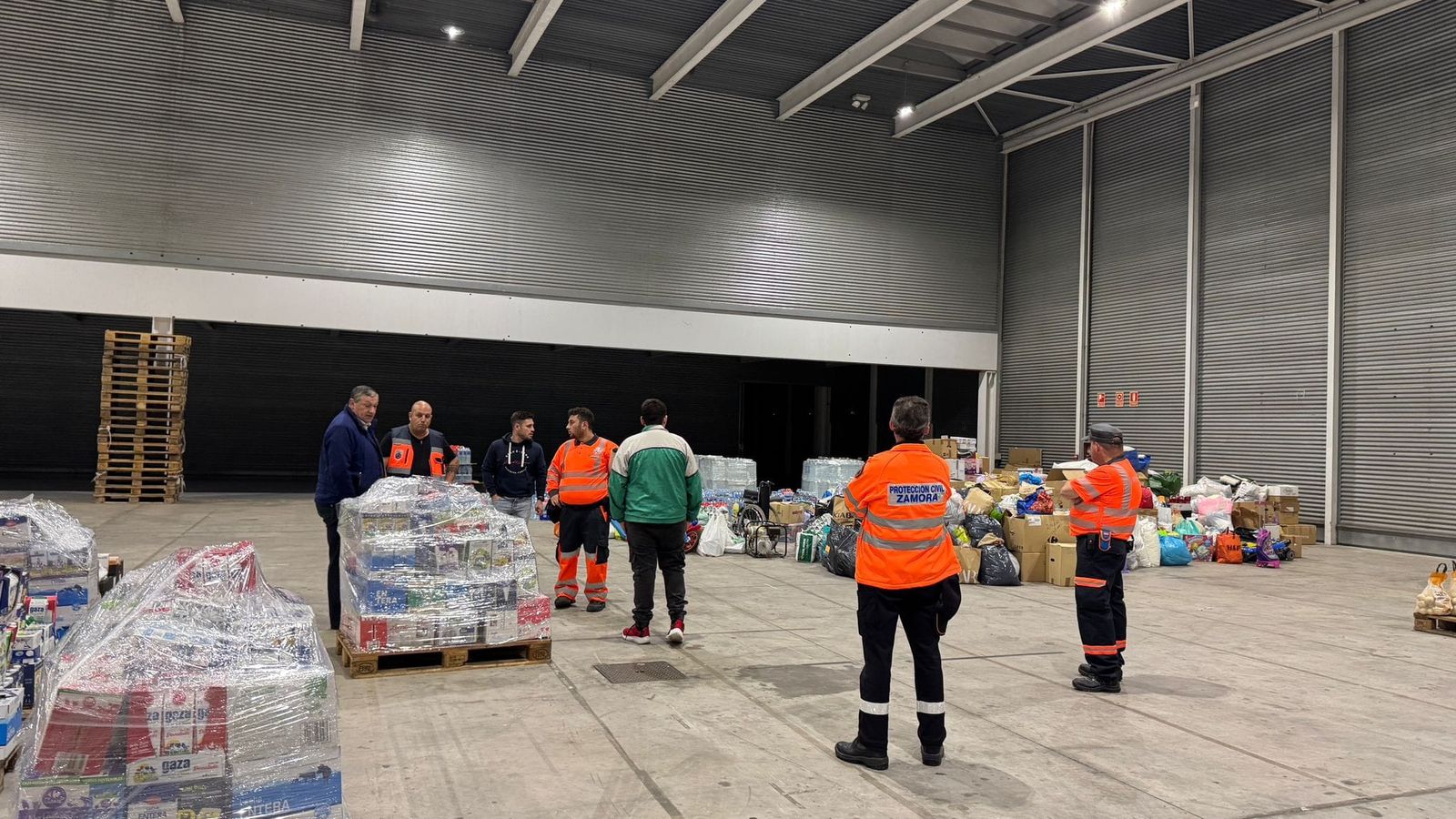 Recogida de alimentos y productos de primera necesidad en Ifeza