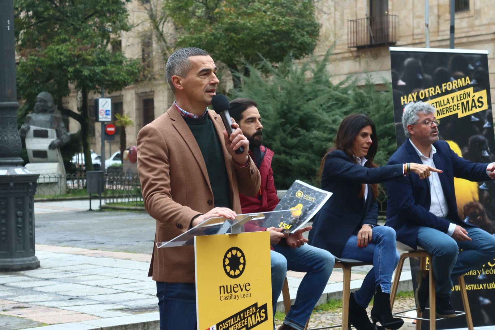 Acto de campaña de Nueve Castilla y León en la Plaza de Los Bandos