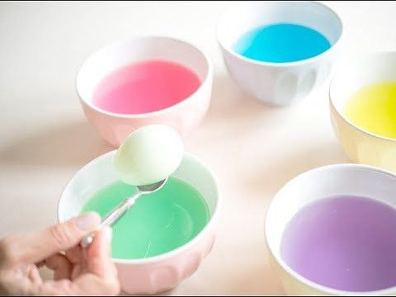 Cómo teñir huevos de Pascua - Técnica fácil para teñir huevos de Pascua