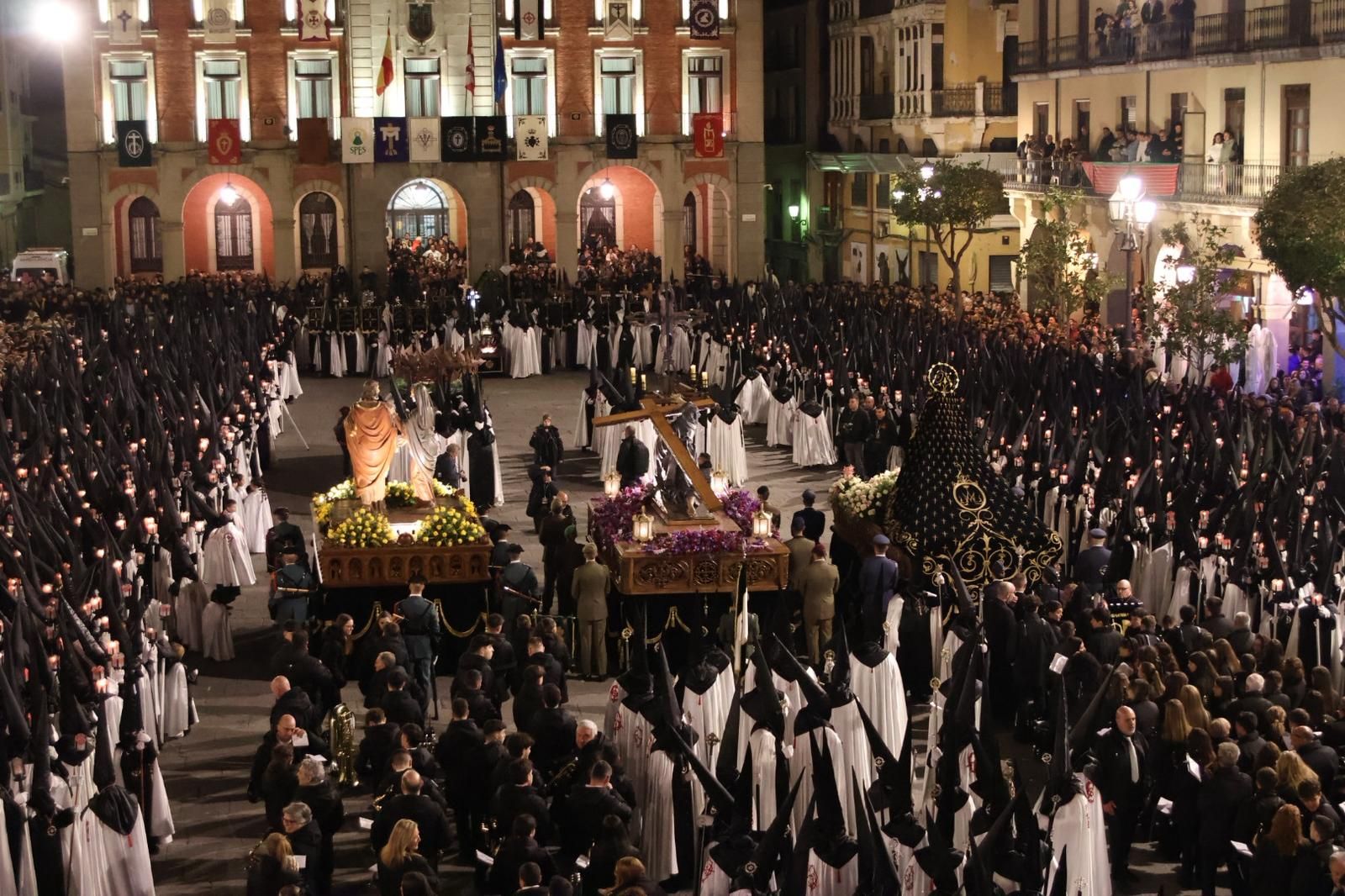 GALERÍA | Revive en imágenes la procesión de Jesús en su Tercera Caída