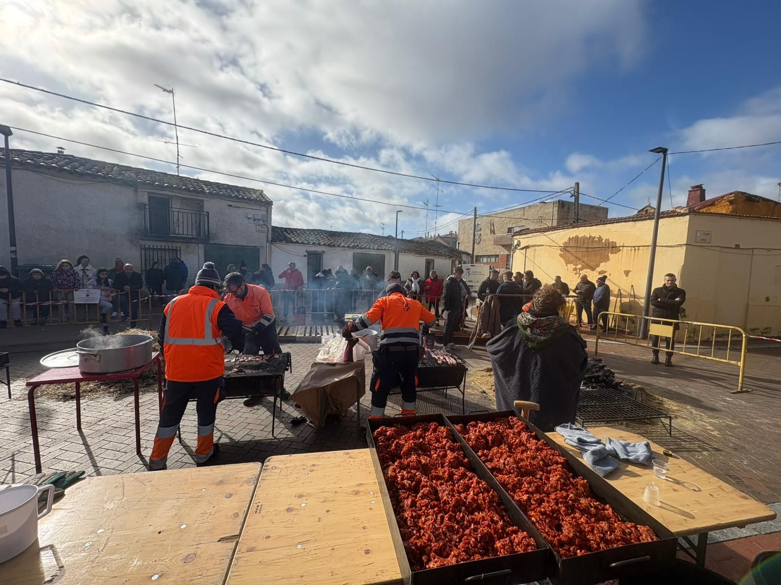 Doñinos revive las labores más artesanales de la provincia con la XVIII fiesta de la matanza