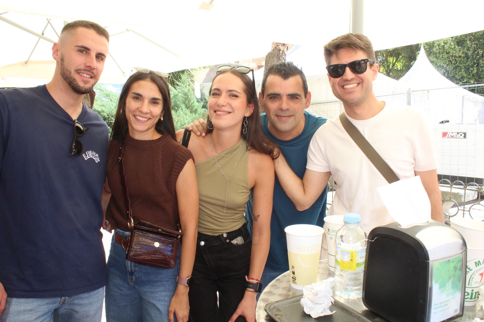 Ambiente en la Feria de Día en el mediodía de este jueves