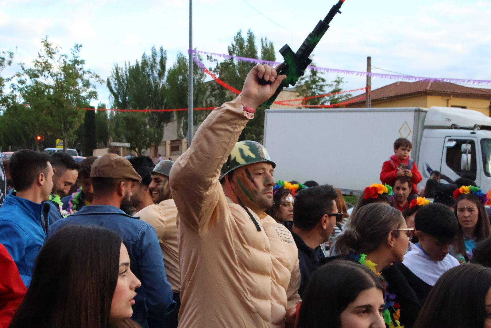  Villamayor, concentración y pasacalles de grupos y peñas