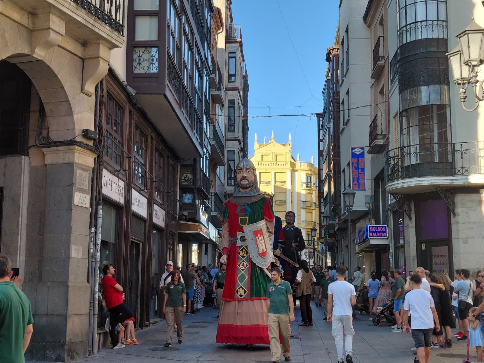 Pasacalles de Cabezudos y Gigantes “El cerco de Zamora” de Capitonis Durii 2025