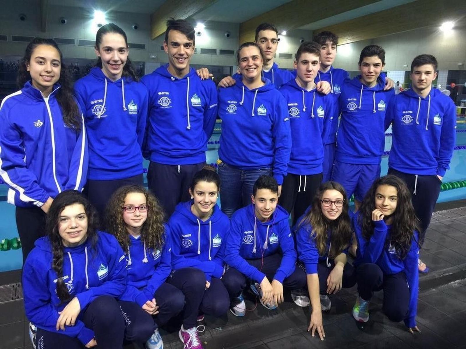 27 medallas y dos mínimas para el Acuático en el Regional de Edades