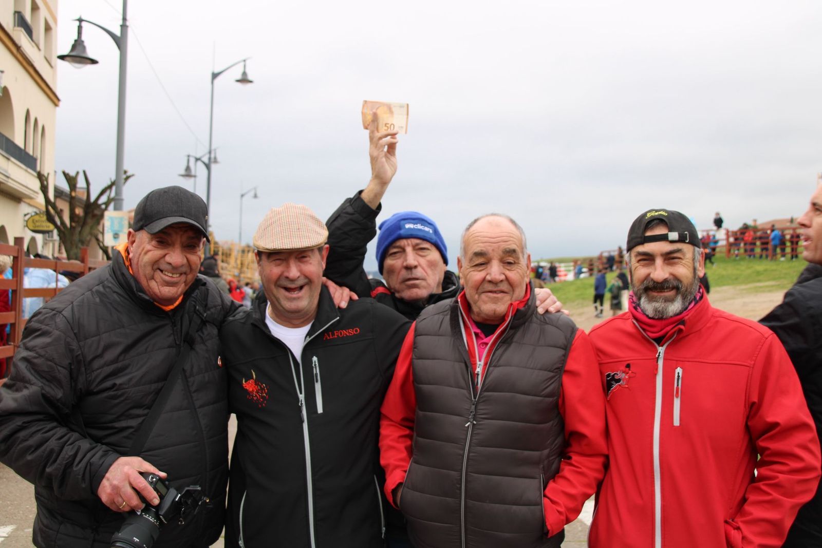 whatsapp-image-2025-03-01-at-10-43-23-2