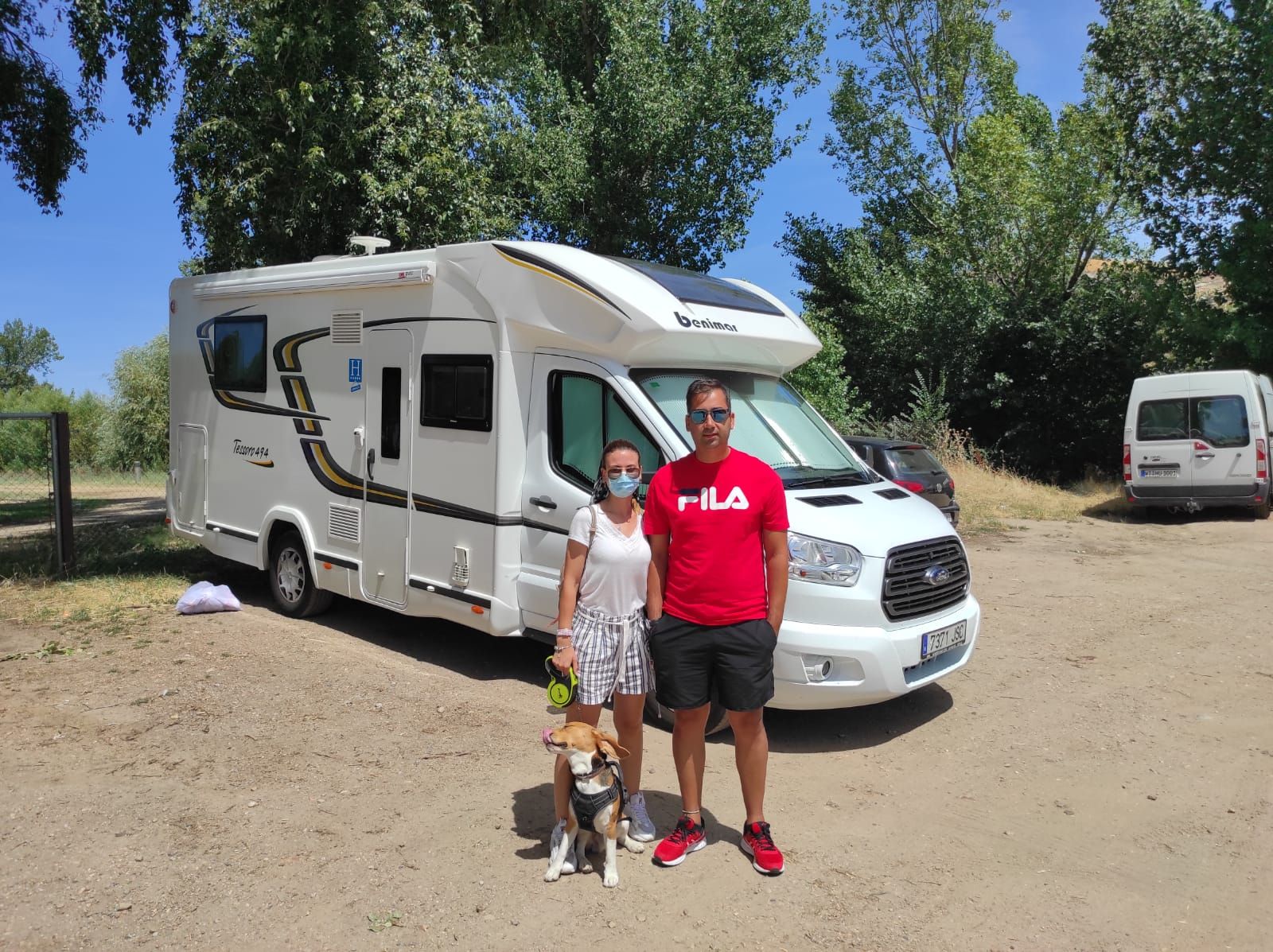 Autocaravanas en el aparcamiento de Salas Bajas (Salamanca). Foto SALAMANCA24HORAS (7)