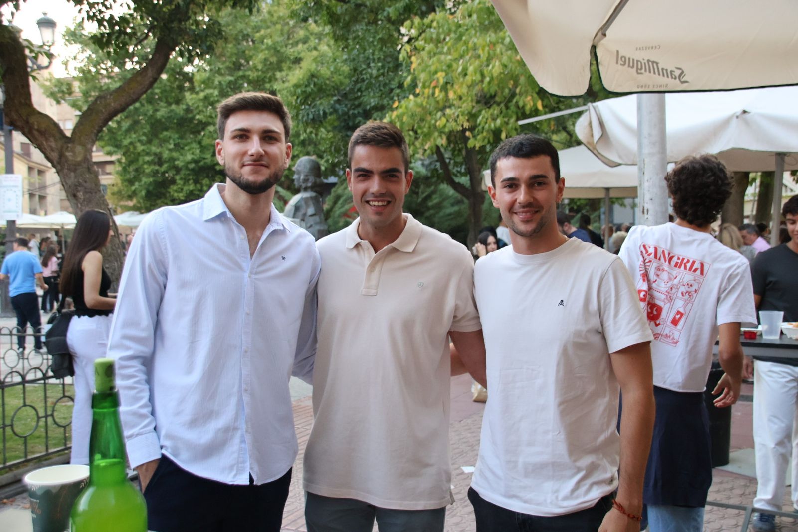 Ambiente de las casetas el  jueves por la tarde noche