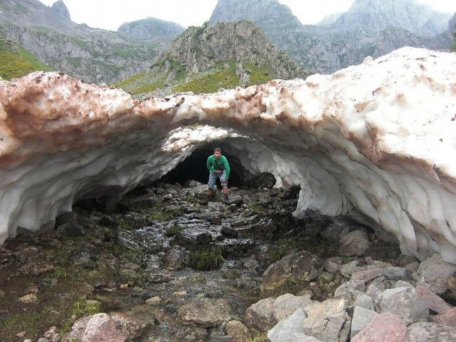 1509836677804Mampodredn