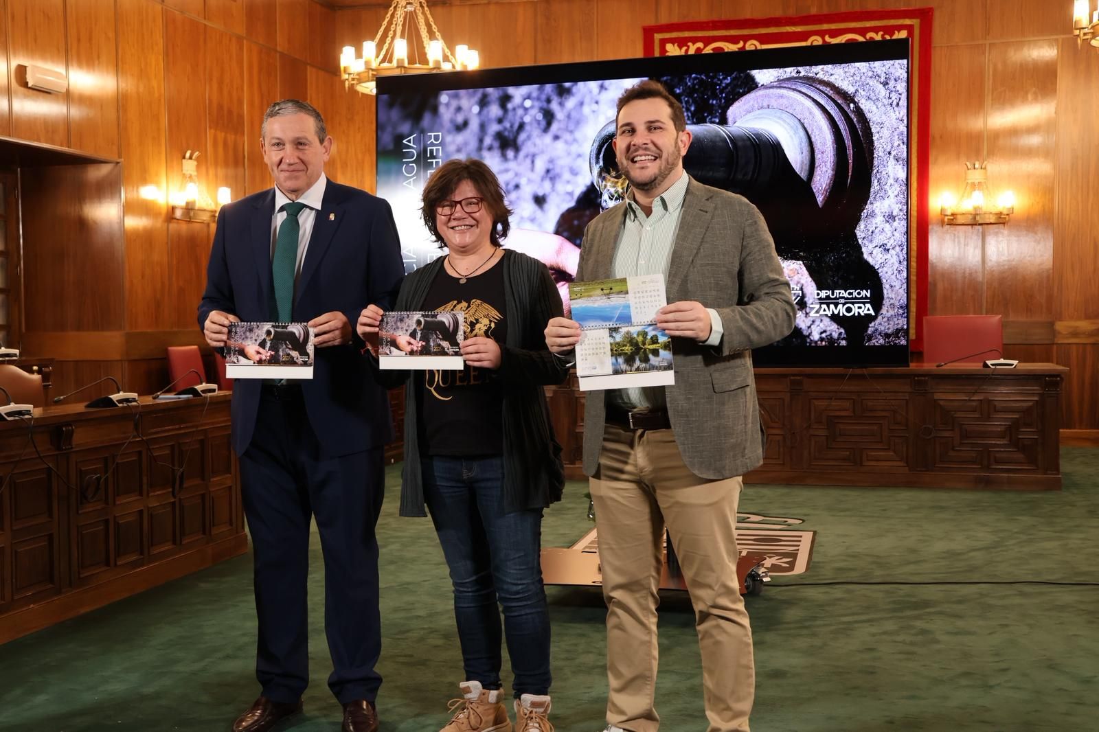 'Caricias de agua. Reflejos de Vida' descubre el calendario de la Diputación para 2026