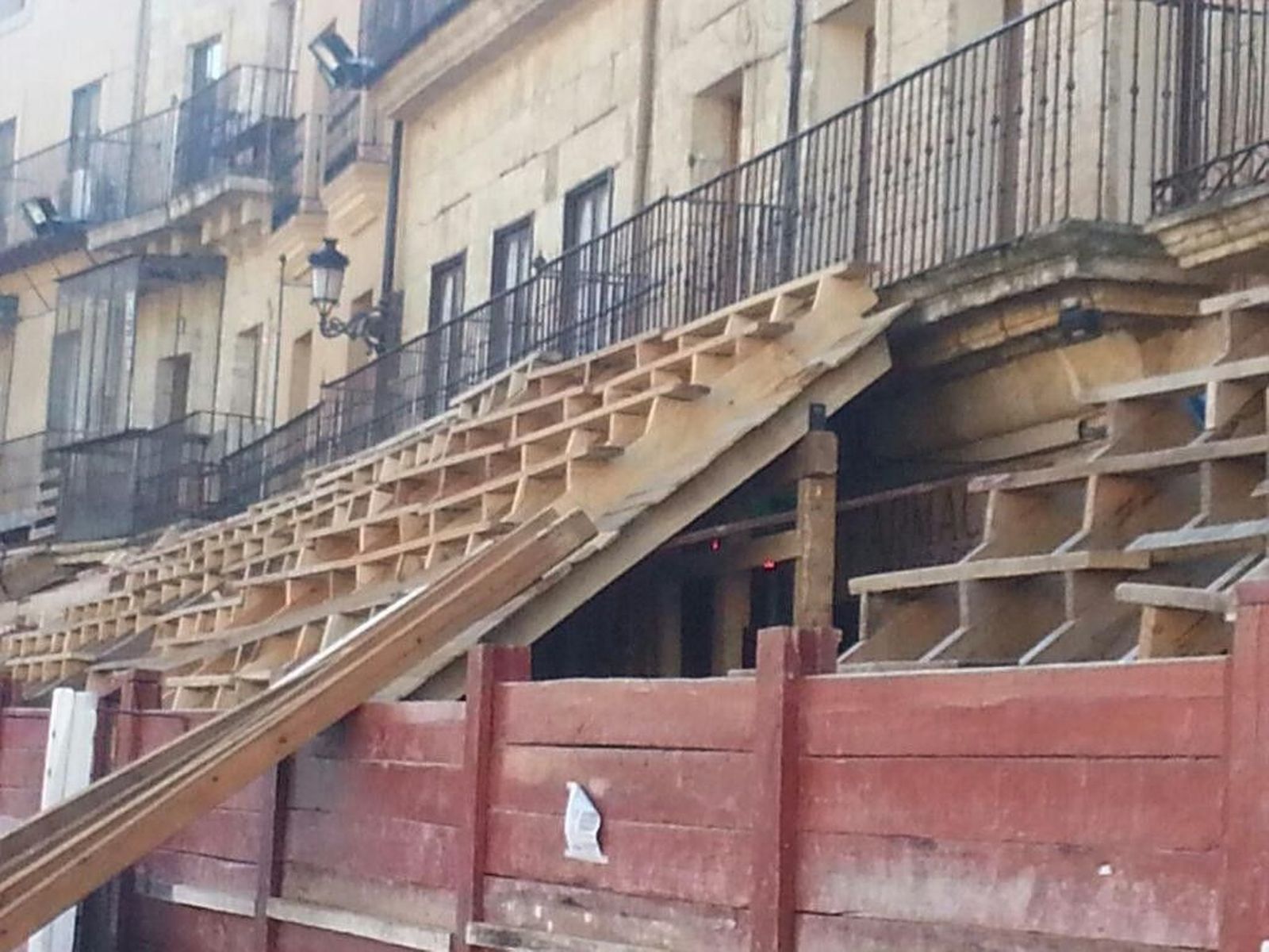 Trabajos en la Plaza de Ciudad Rodrigo