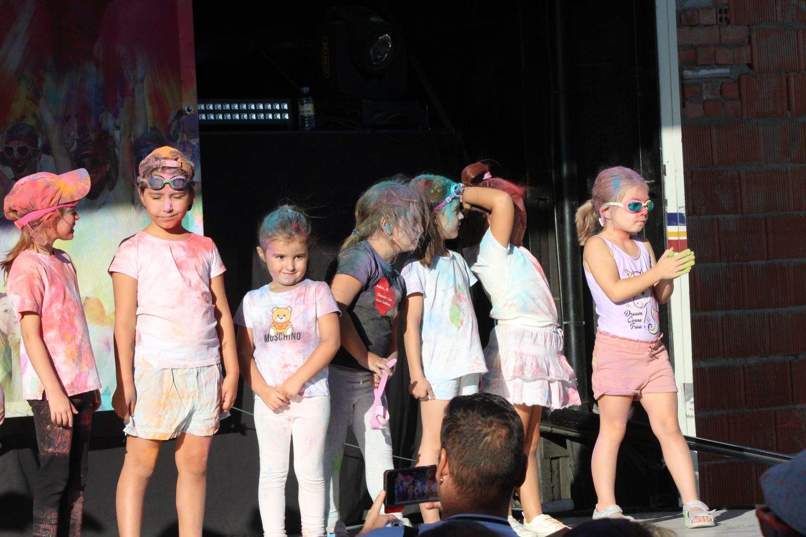 La Velles, color fest