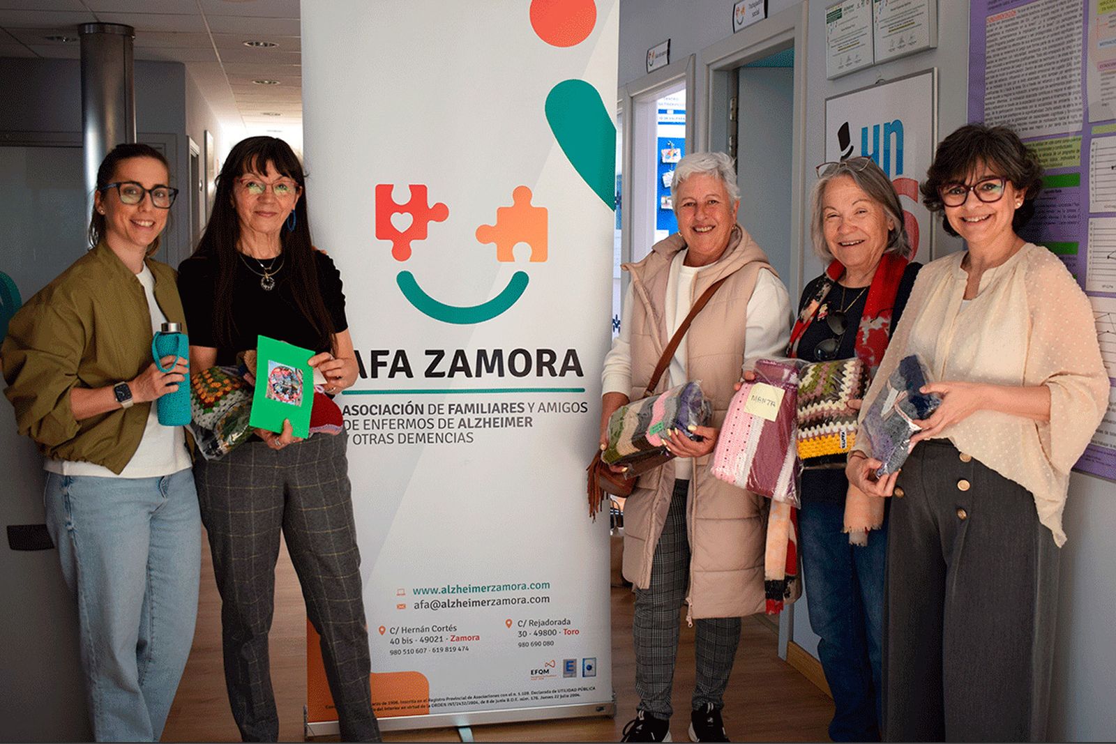 Donación a AFA de Tejiendo Zamora