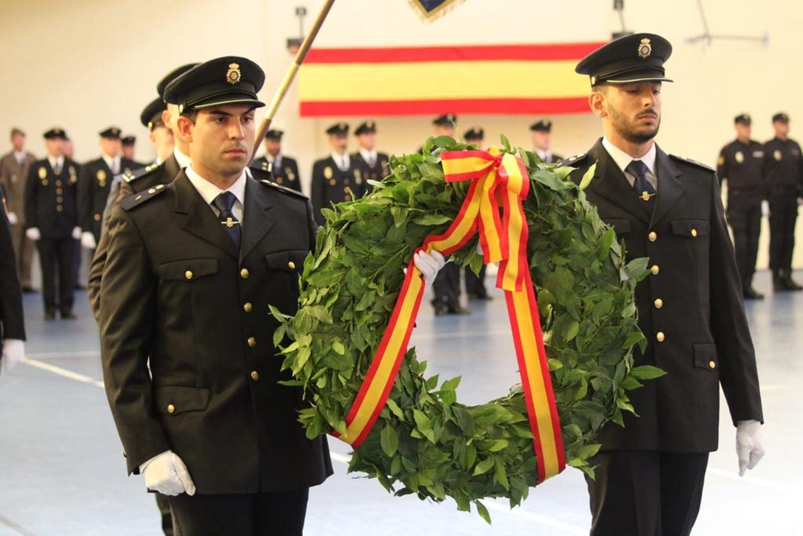 la-policia-nacional-de-salamanca-los-angeles-custodios-12