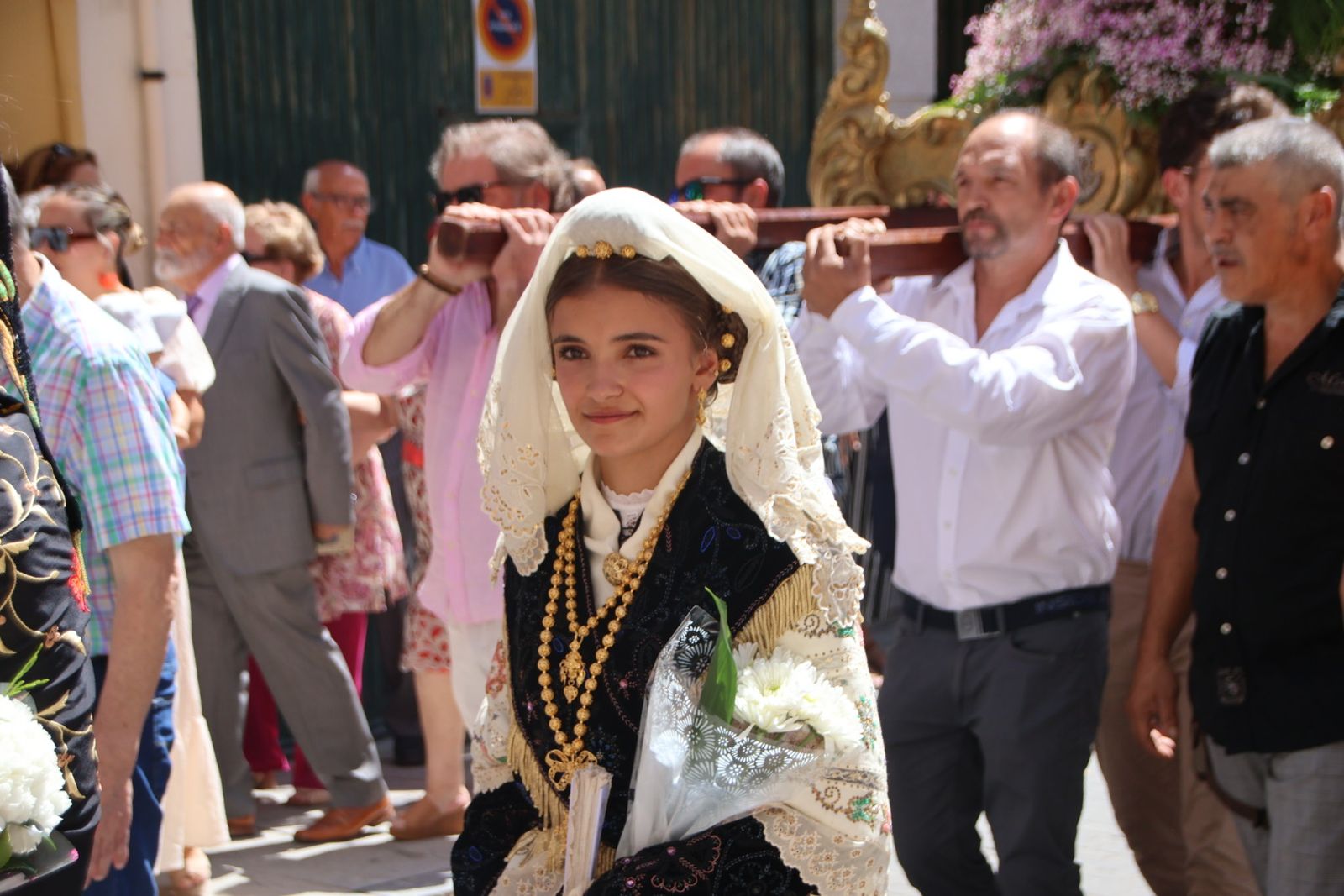 Procesión y ofrenda floral en honor de Nuestra Señora de la Asunción en Guijuelo