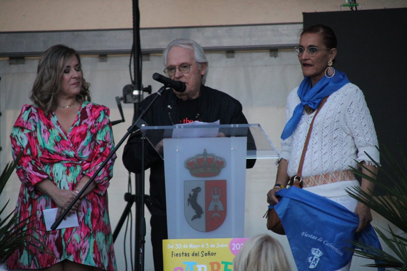 desfile-de-penas-y-pregon-en-cabrerizos-2024-fotos-javier-s-36