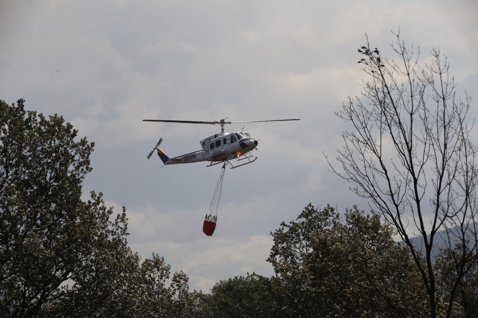 Un helicóptero de extinción de incendios. Archivo