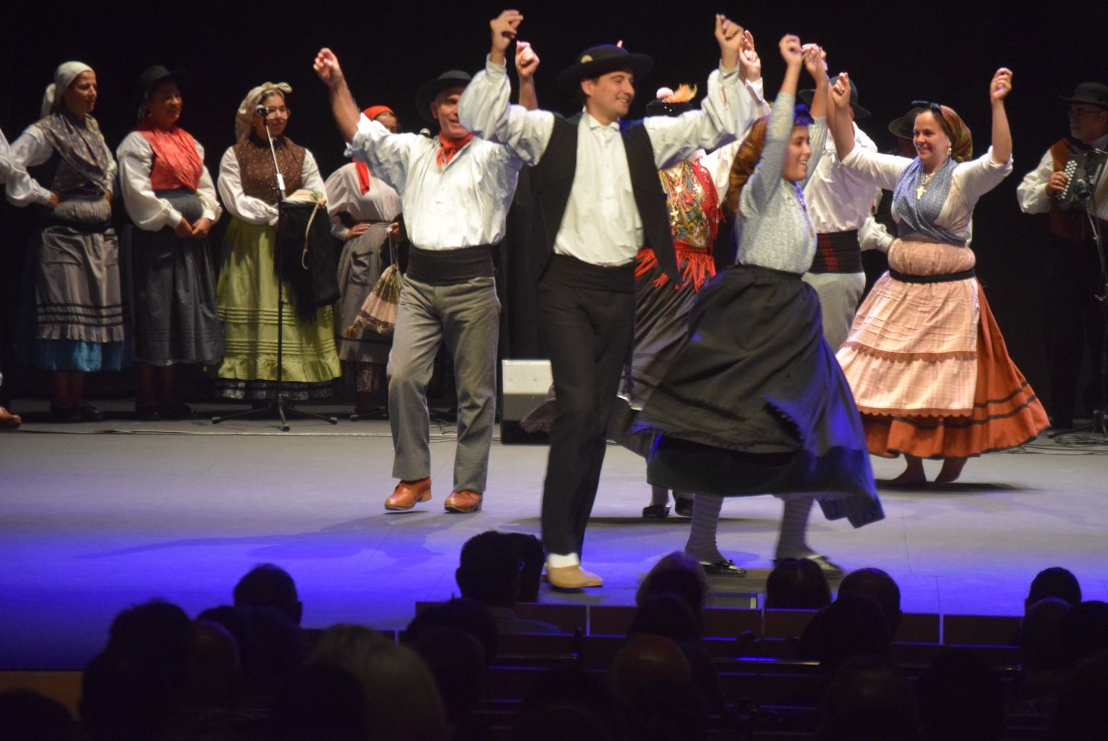 gala-de-clausura-del-festival-internacional-de-folklore-de-zamora-69